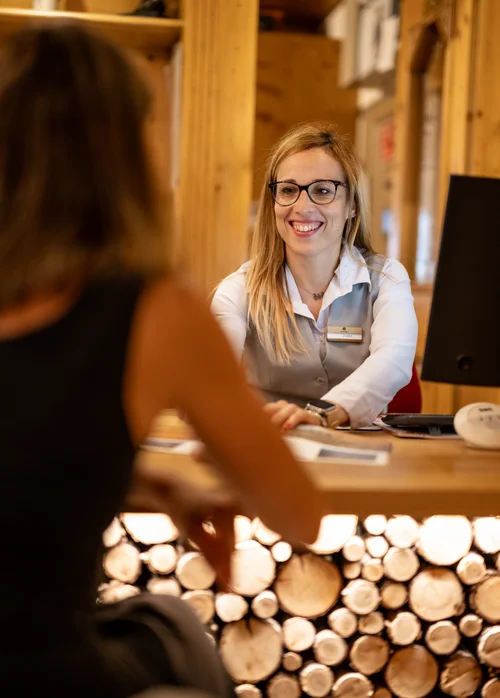 Offerte di lavoro in Val di Sole all’Hotel Tevini Offerte di lavoro in Val di Sole all’Hotel Tevini