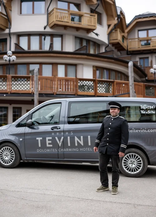 Offerte di lavoro in Val di Sole all’Hotel Tevini Offerte di lavoro in Val di Sole all’Hotel Tevini