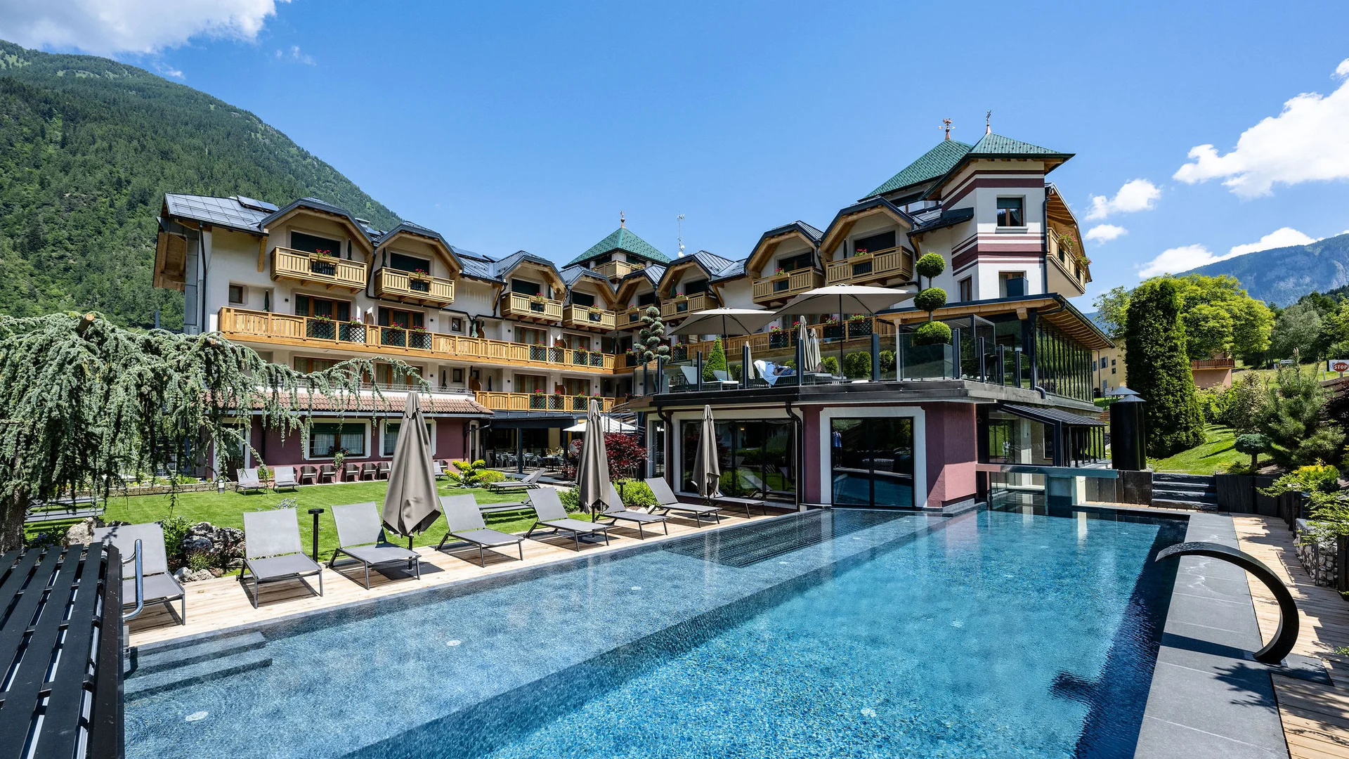 Tevini Resort 4★S | Hotel in Val di Sole near the Dolomites Tevini Resort 4★S | Hotel in Val di Sole near the Dolomites